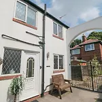 Narnia Cottage